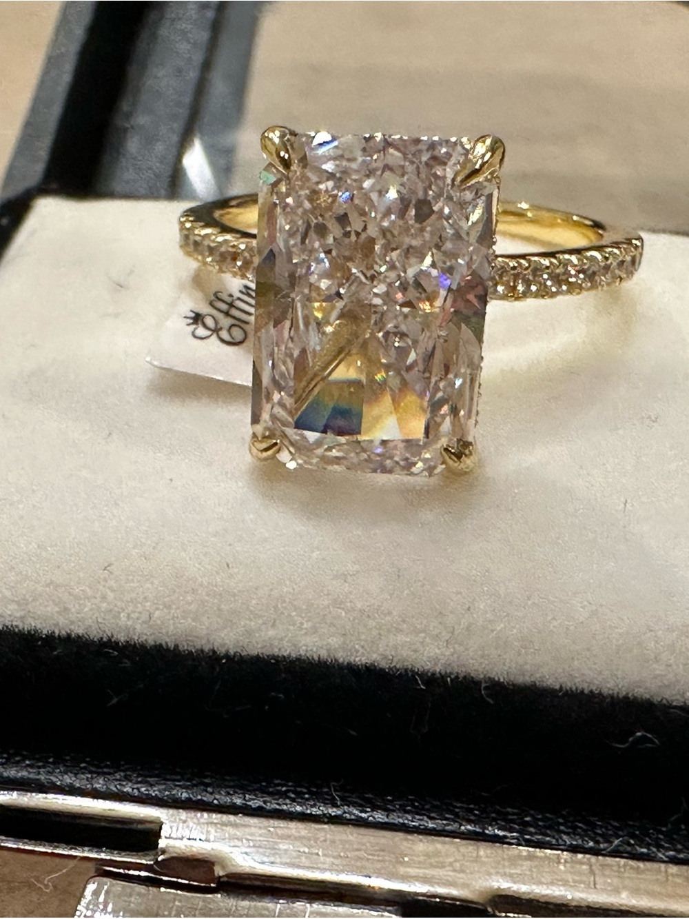 Effiny Ring size 8 engagement ring